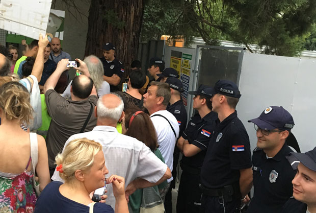 Протест против сече на Кошутњаку: Дајемо две недеље за обуставу радова